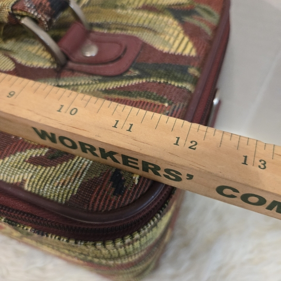 Vintage Tapestry Makeup Bag - Picture 12 of 14